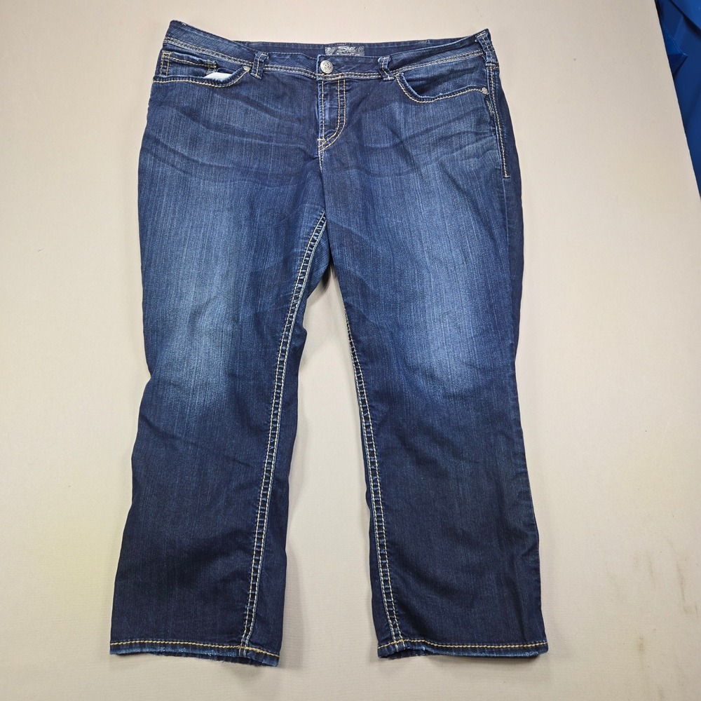 Silver Jeans Co Suki Capri Curvy Fit Dark Wash Denim Blue Womens Size 20